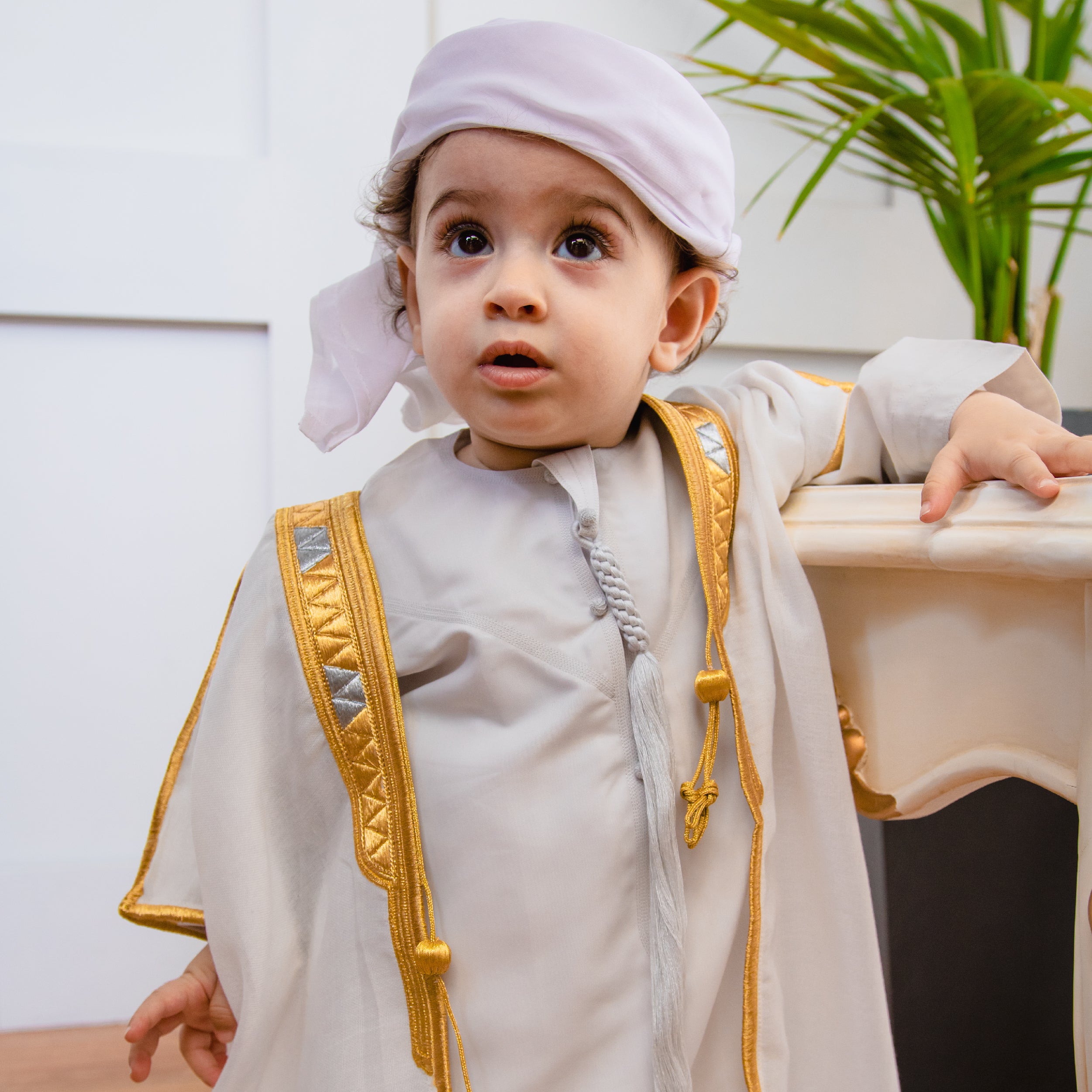 White Besht - Main Image