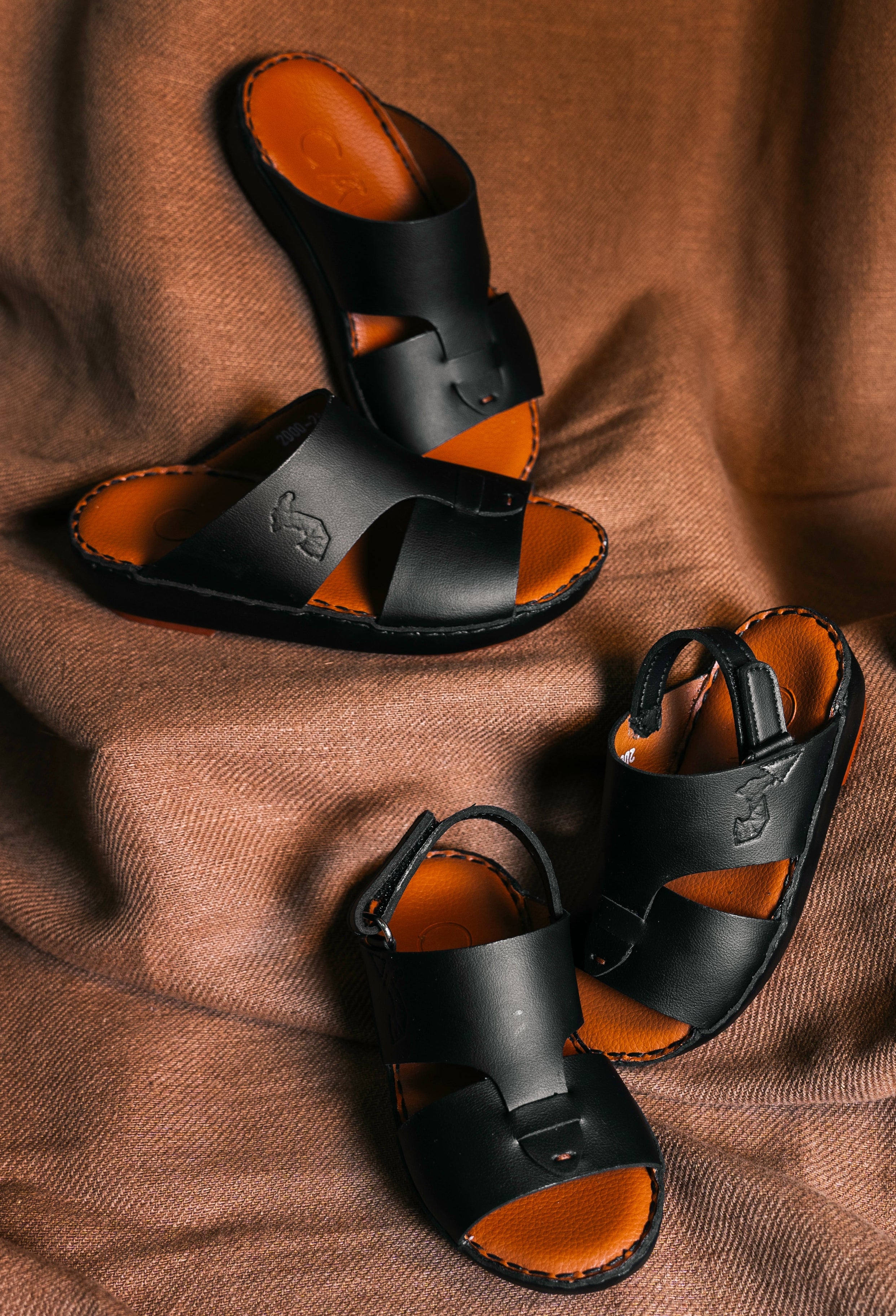 Junior Calf 23 Black Sandal